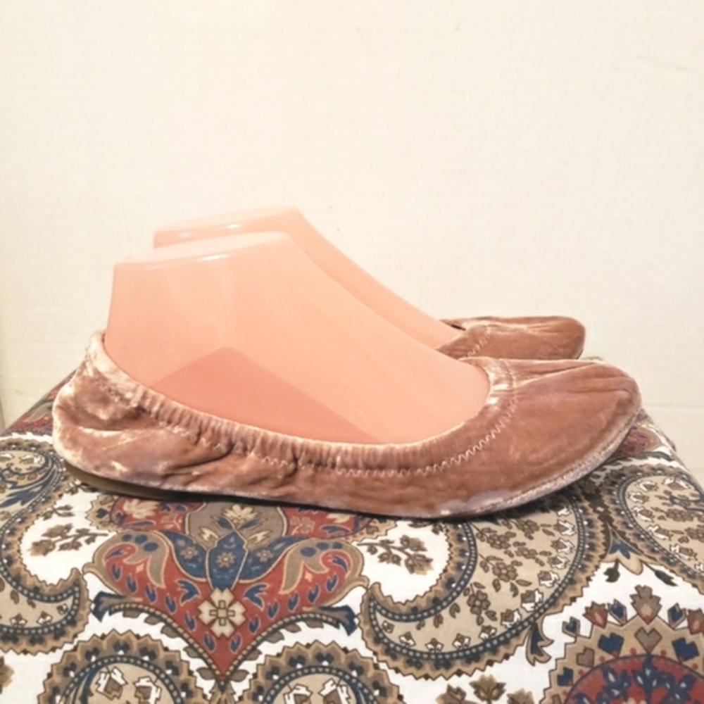 Lucky Brand LK-Emmie Women’s Velour Pink Flat Shoes Size 8.M - Picture 3 of 9